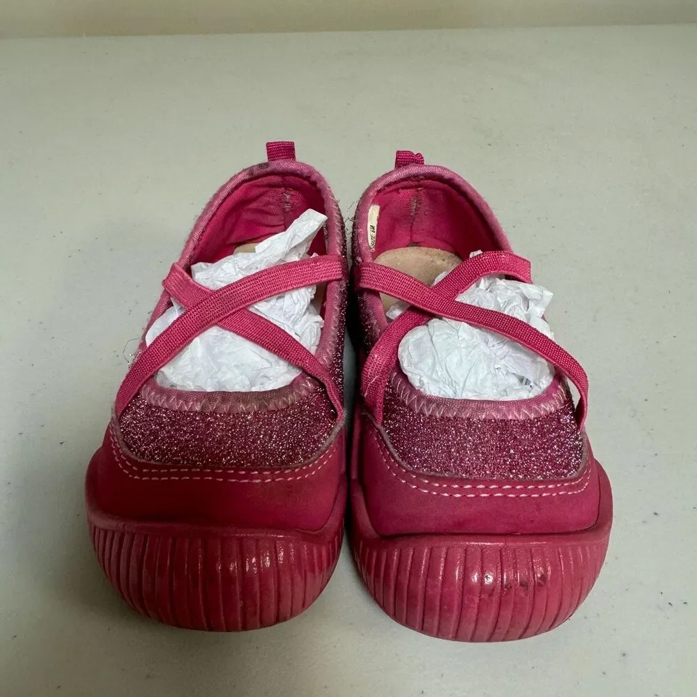 OshKosh Slip On Sneakers Girl's 6 Pink Sparkle Play Shoes Easy No Tie Spring